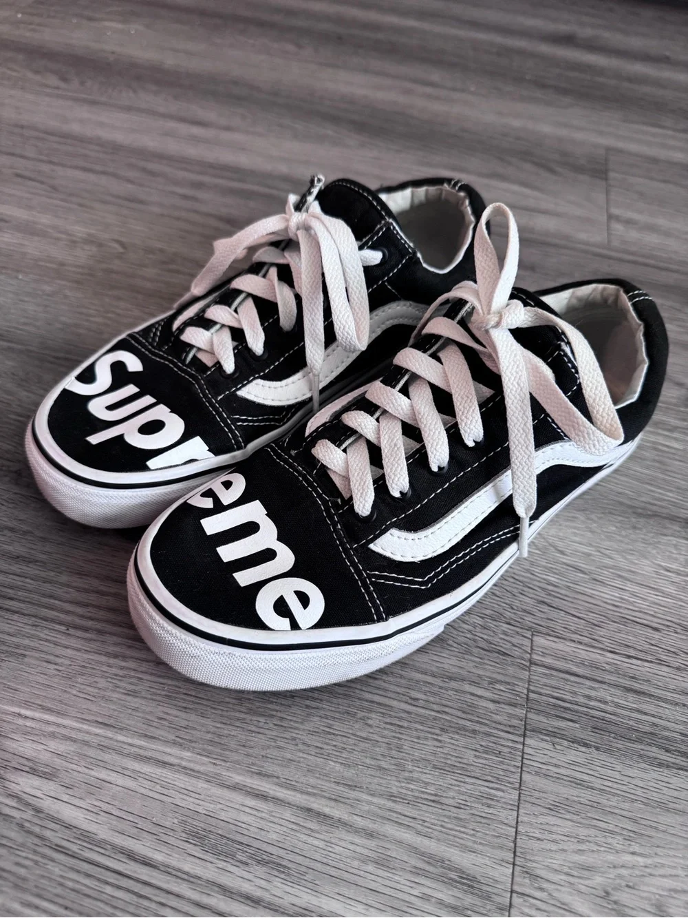 Supreme Black and White Old Skool Vans - Picture 2 of 5